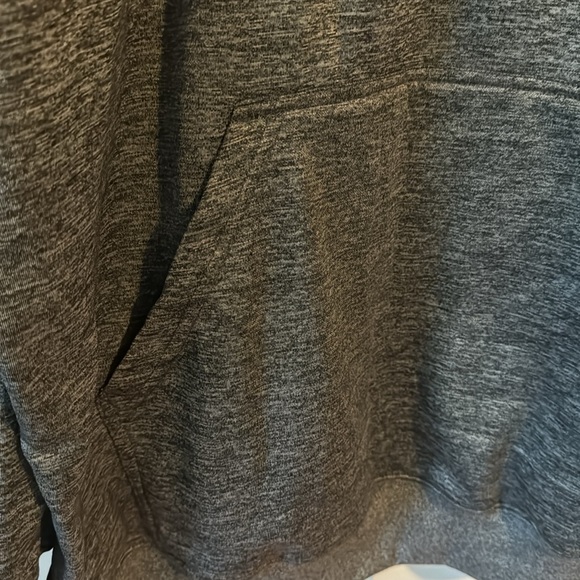 Fanatics Tampa Bay Buccaneers Hoodie.  Size 3XL. Like New - Picture 5 of 9